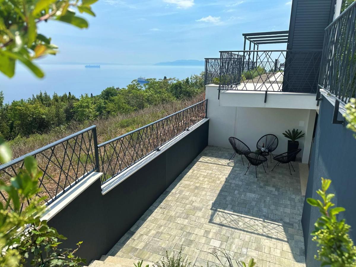 Hillside Apartment Volosko Abbazia Esterno foto