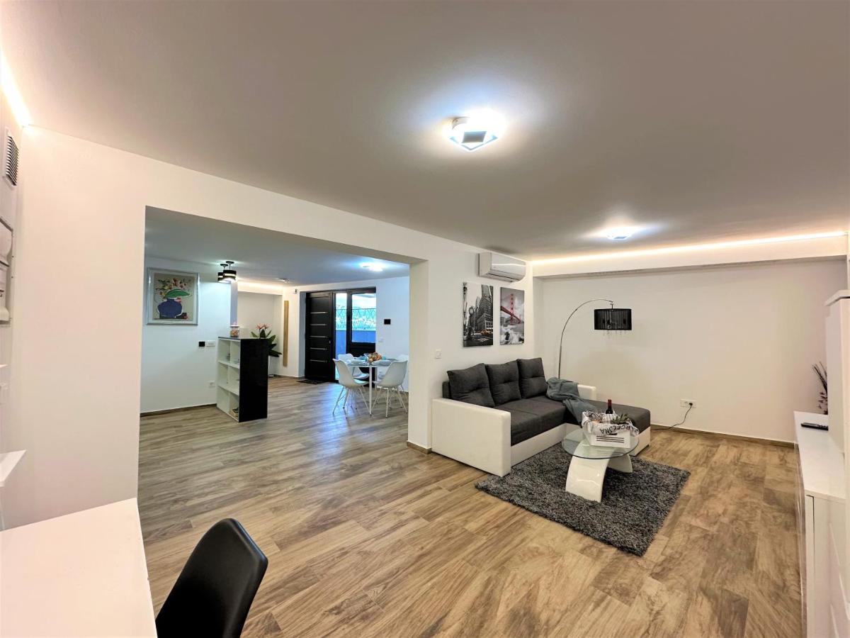 Hillside Apartment Volosko Abbazia Esterno foto